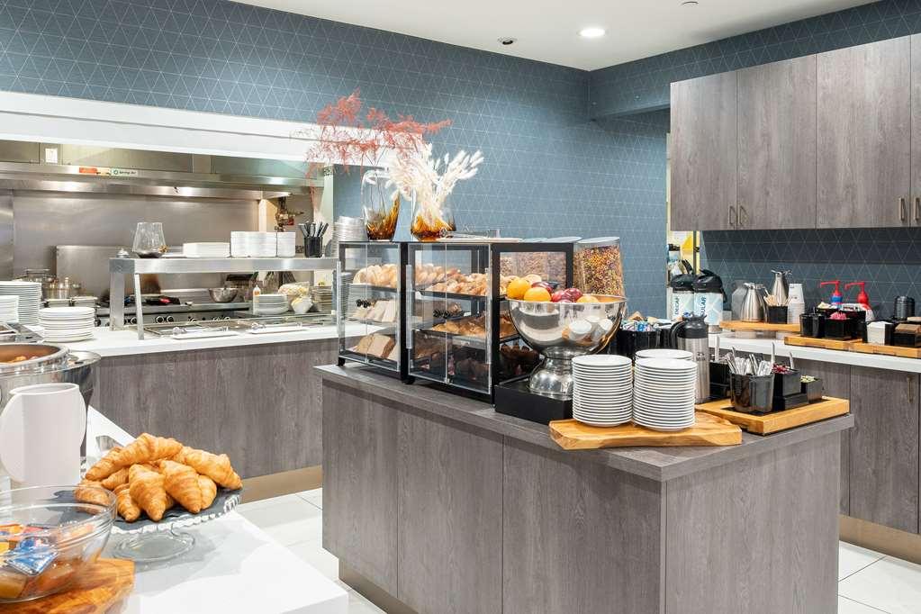 Hilton Garden Inn Toronto/Brampton Restaurant foto